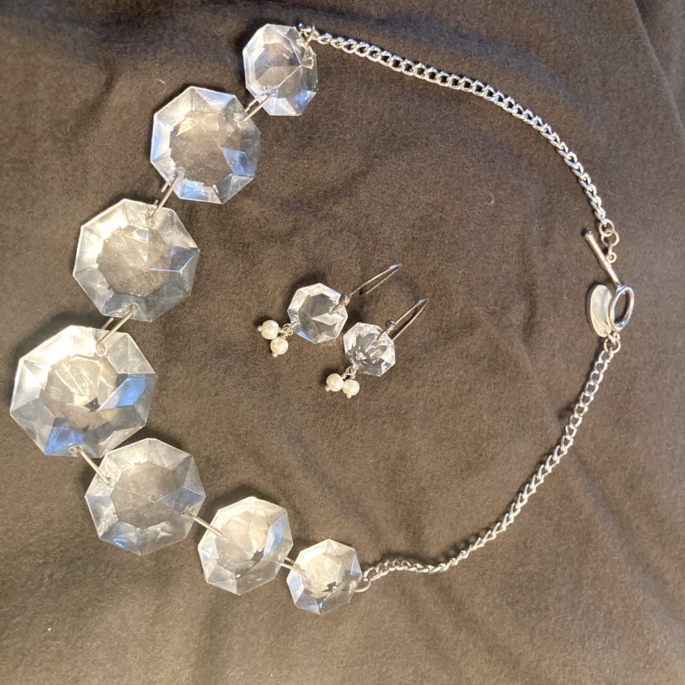 Crystal necklace with matching crystal earrings